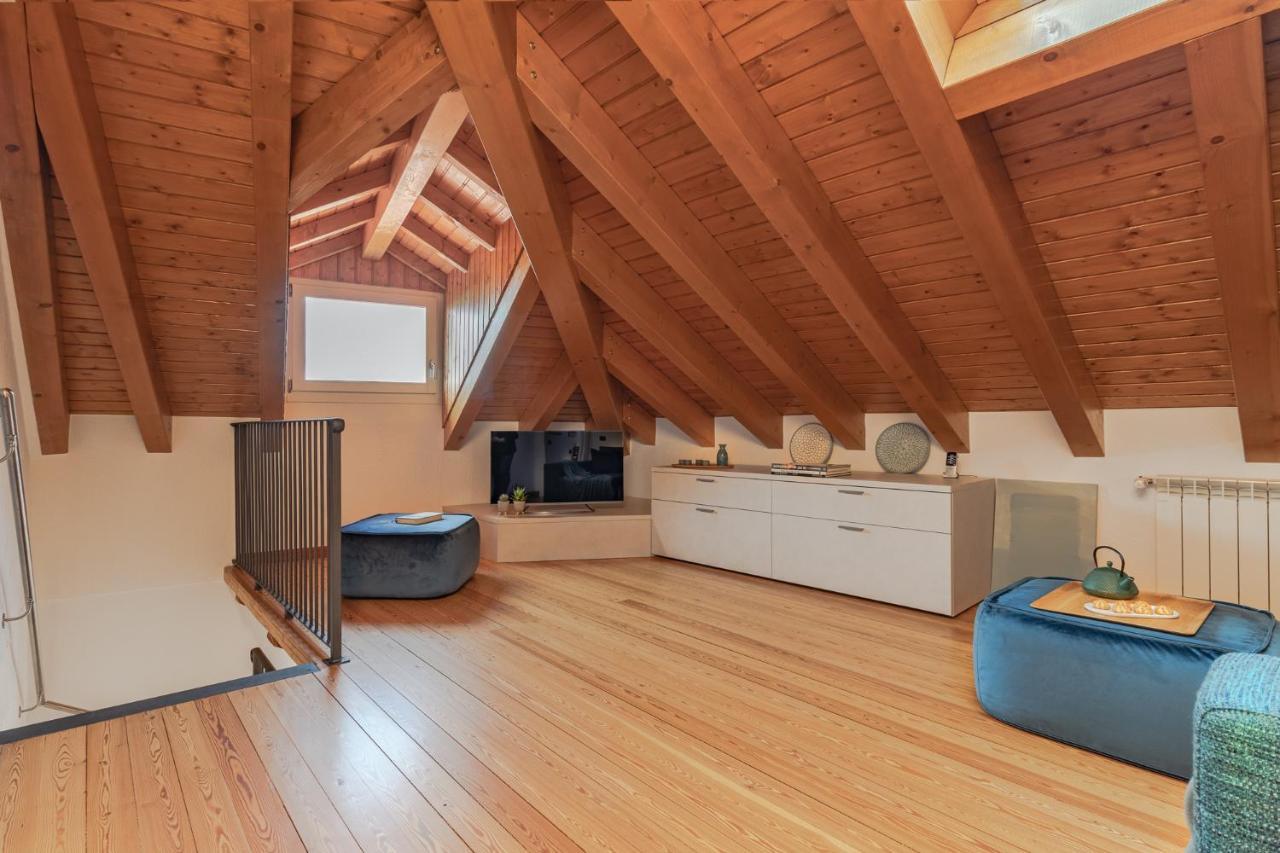 Casa Del Borgo "Aria & Acqua" Sul Lago Maggiore Maccagno Eksteriør billede