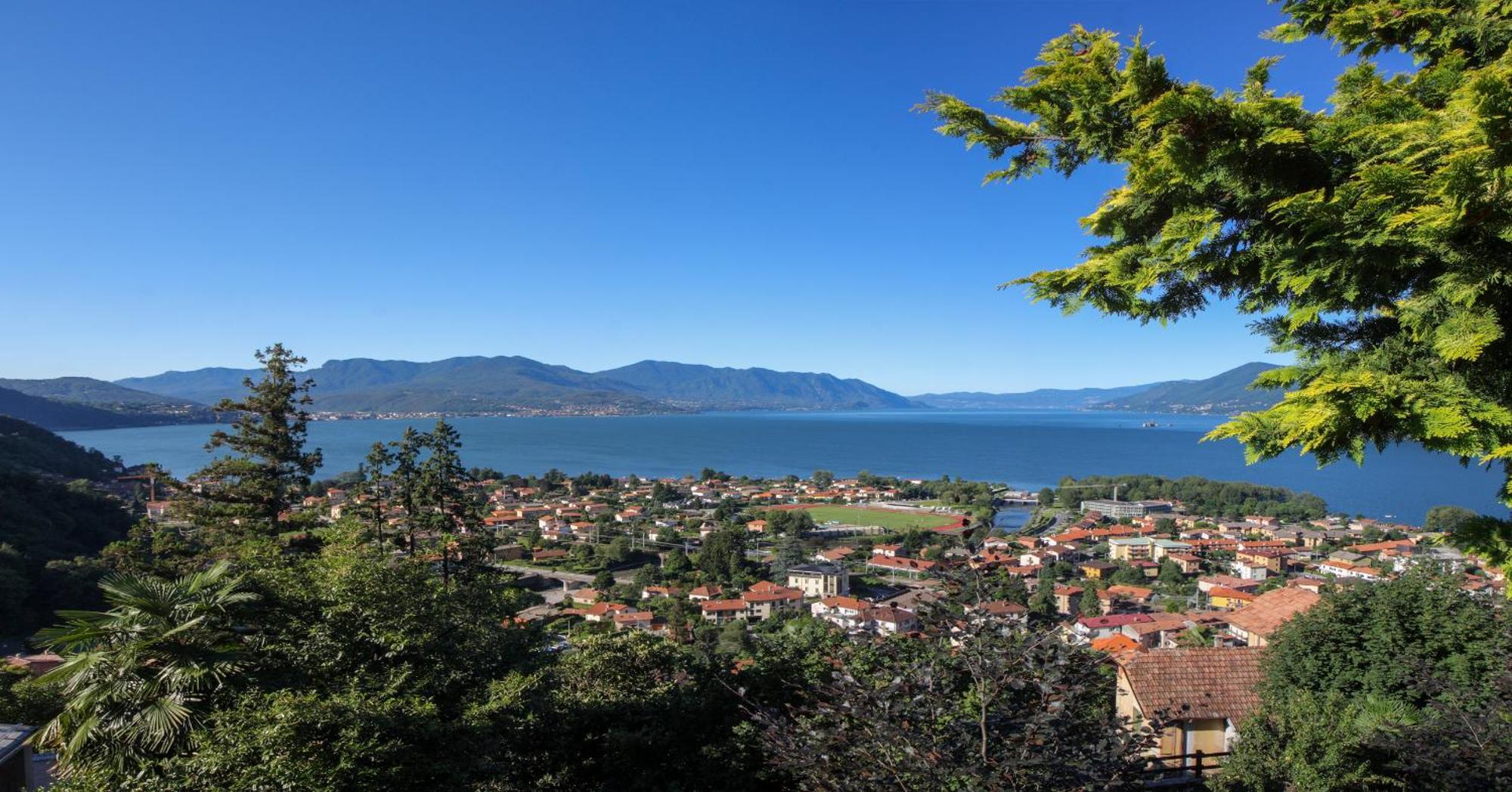 Casa Del Borgo "Aria & Acqua" Sul Lago Maggiore Maccagno Eksteriør billede