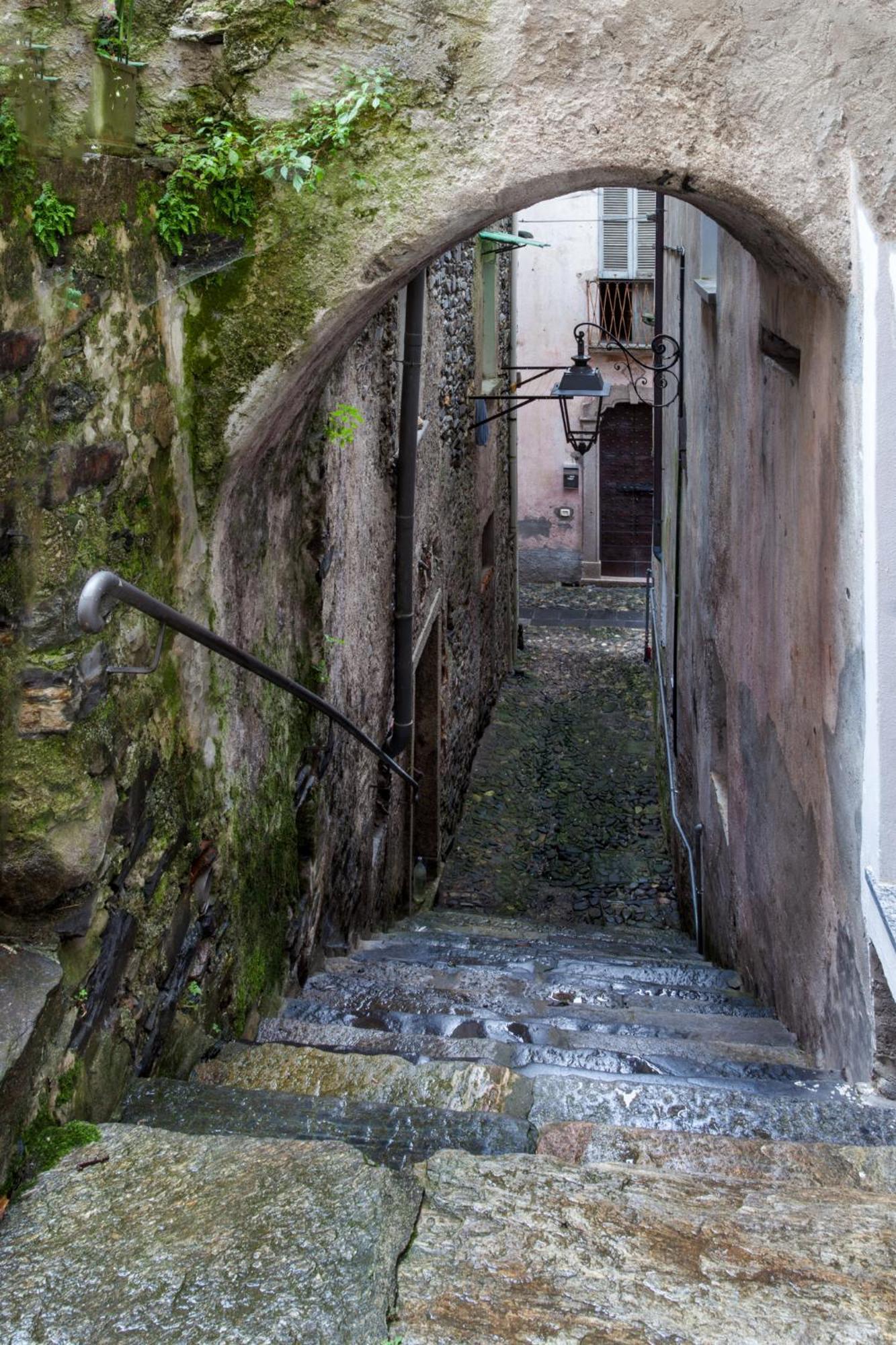 Casa Del Borgo "Aria & Acqua" Sul Lago Maggiore Maccagno Eksteriør billede