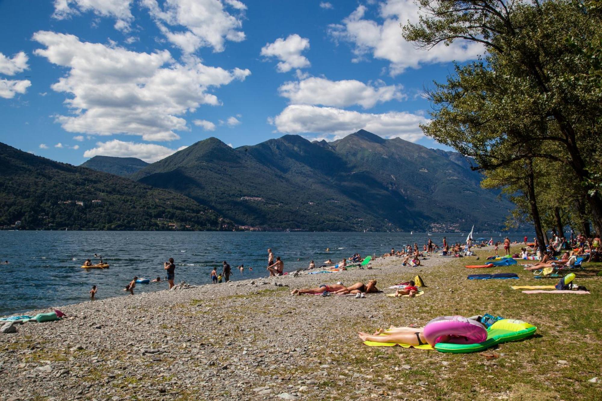 Casa Del Borgo "Aria & Acqua" Sul Lago Maggiore Maccagno Eksteriør billede