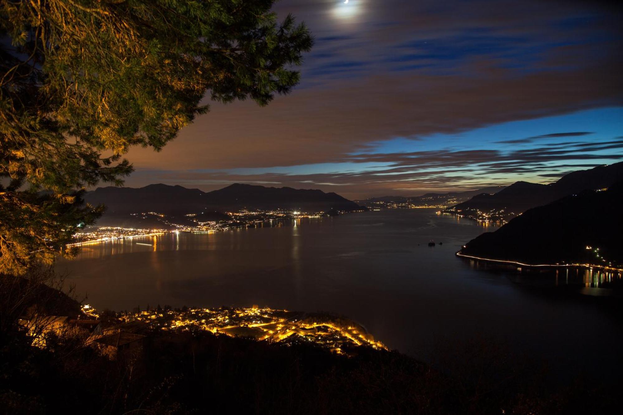 Casa Del Borgo "Aria & Acqua" Sul Lago Maggiore Maccagno Eksteriør billede